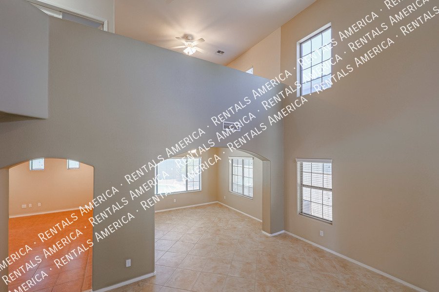 Gorgeous 4/2.5 w/ Den + Loft + Pool in Surprise!! property image