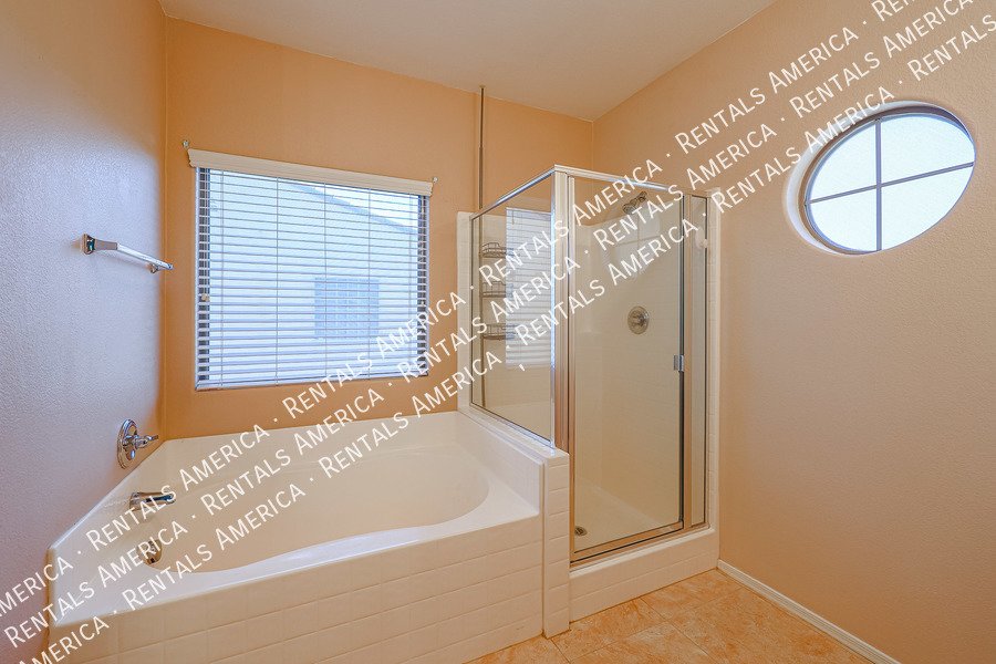 Gorgeous 4/2.5 w/ Den + Loft + Pool in Surprise!! property image