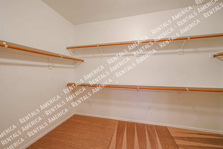 Gorgeous 4/2.5 w/ Den + Loft + Pool in Surprise!! property image