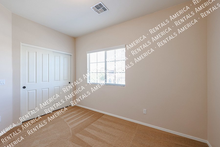 Gorgeous 4/2.5 w/ Den + Loft + Pool in Surprise!! property image