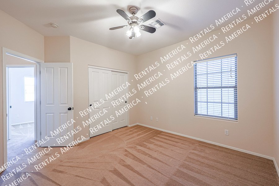 Gorgeous 4/2.5 w/ Den + Loft + Pool in Surprise!! property image