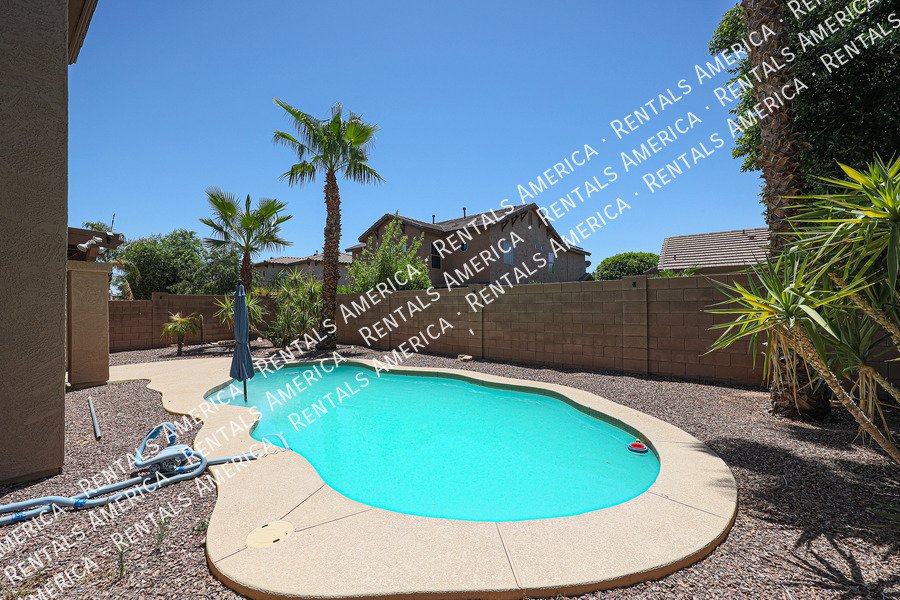 Gorgeous 4/2.5 w/ Den + Loft + Pool in Surprise!! property image