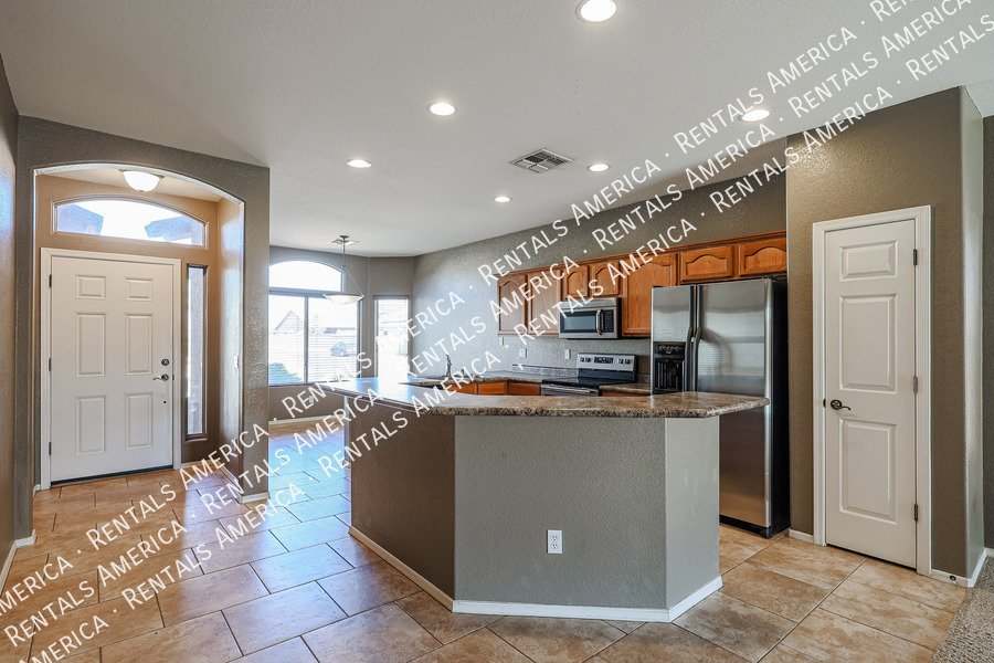 BEAUTIFUL RENTAL 3 BED 2 BATH HOME IN WIGWAM CREEK SOUTH property image