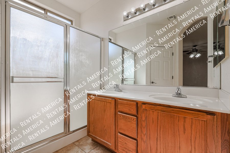 BEAUTIFUL RENTAL 3 BED 2 BATH HOME IN WIGWAM CREEK SOUTH property image
