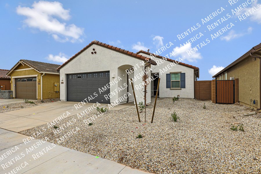 Beautiful and spacious 3 Bed/ 2 Bath in Glendale!! property image