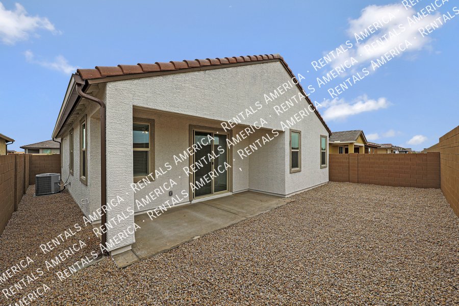 Beautiful and spacious 3 Bed/ 2 Bath in Glendale!! property image