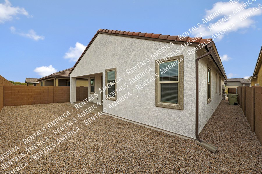 Beautiful and spacious 3 Bed/ 2 Bath in Glendale!! property image