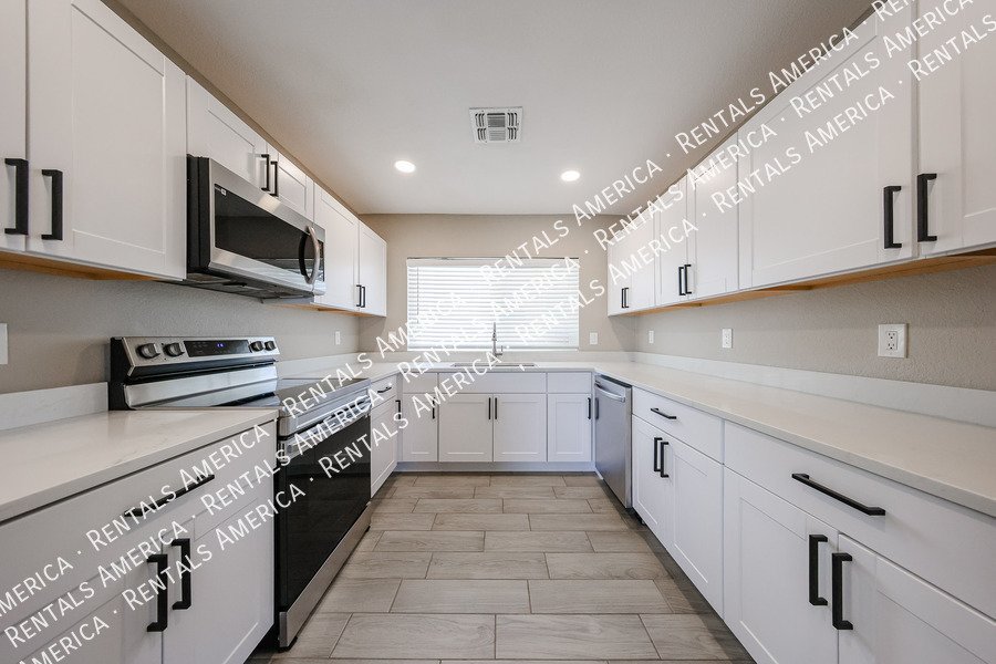 Limited-Time Offer: Receive your last month's rent free! property image