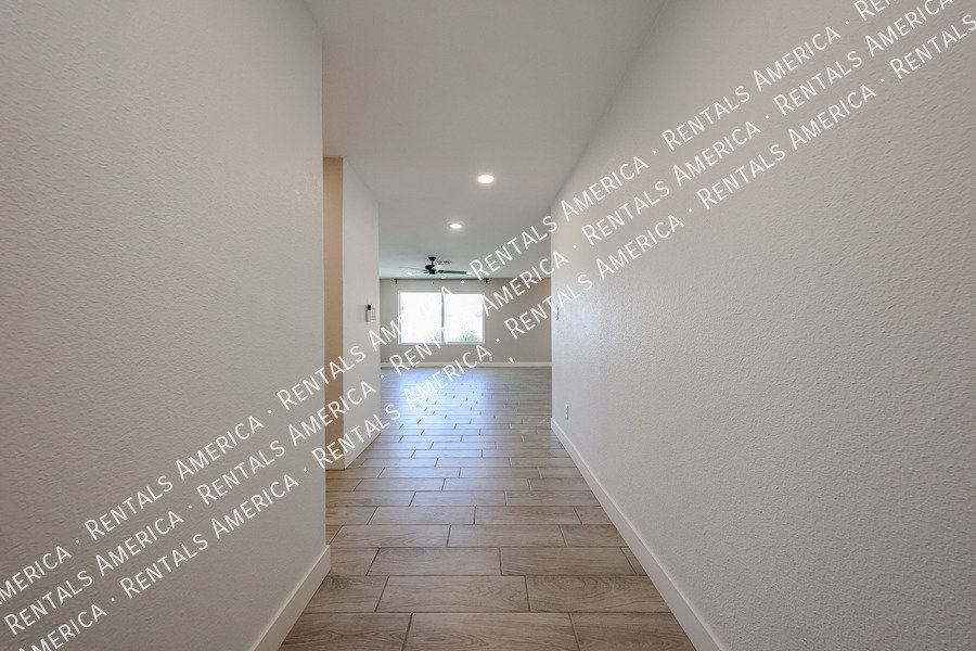 Limited-Time Offer: Receive your last month's rent free! property image
