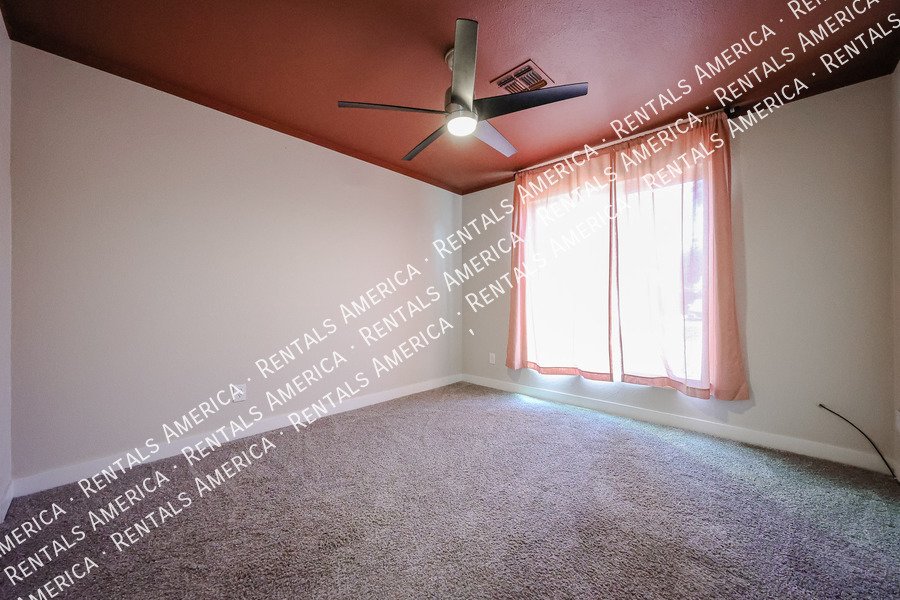 Limited-Time Offer: Receive your last month's rent free! property image