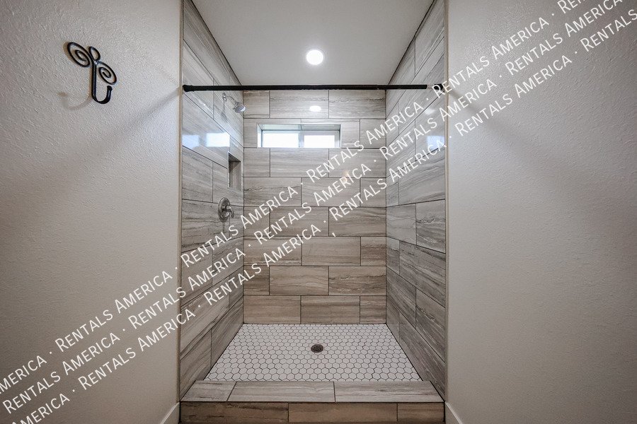 Limited-Time Offer: Receive your last month's rent free! property image