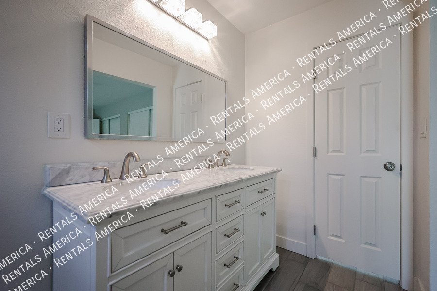 Limited-Time Offer: Receive your last month's rent free! property image