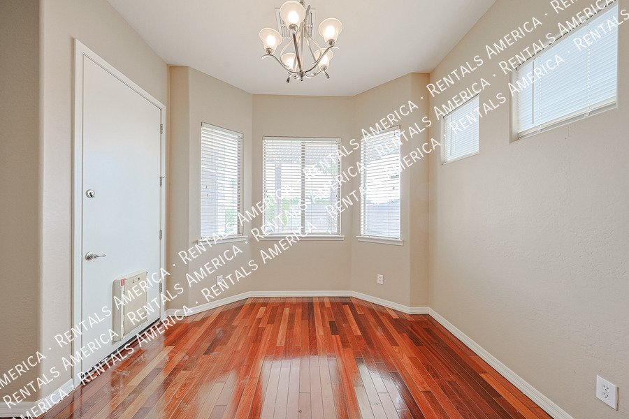 14712 W Edgemont Ave property image