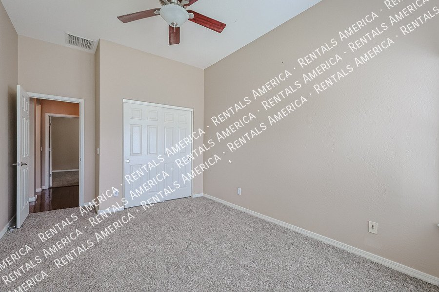 14712 W Edgemont Ave property image