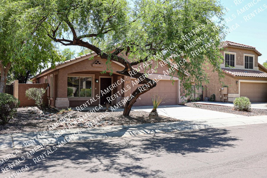 7471 W Lone Cactus Dr property image