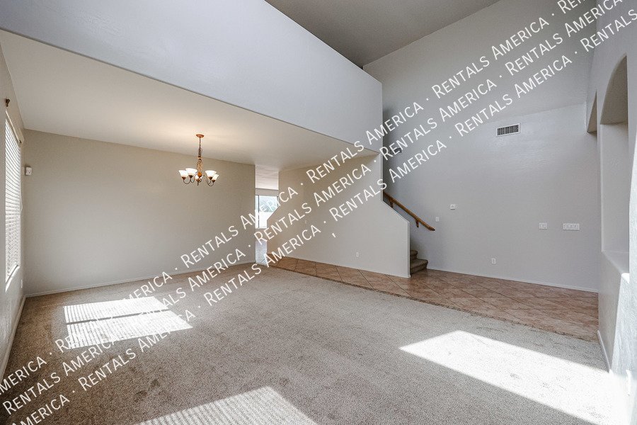 Beautiful 5 bedroom home property image