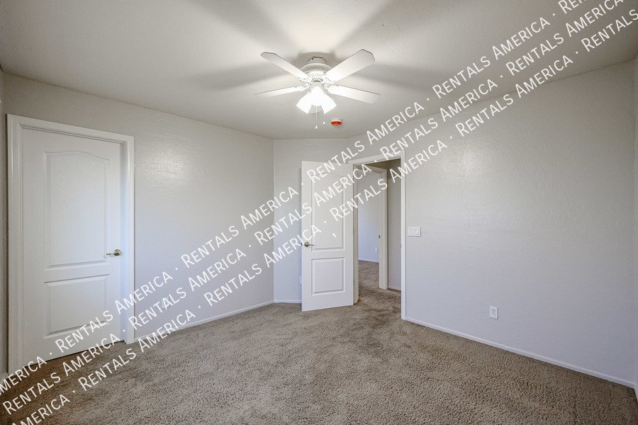 Beautiful 5 bedroom home property image
