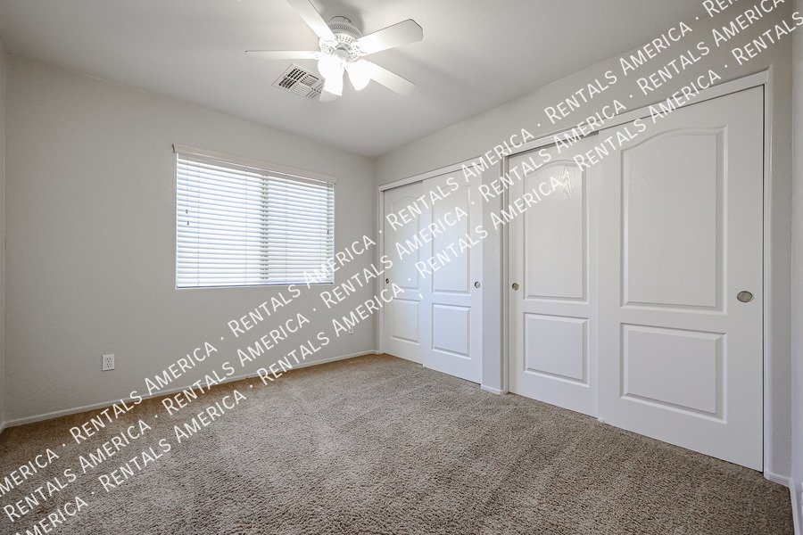 Beautiful 5 bedroom home property image