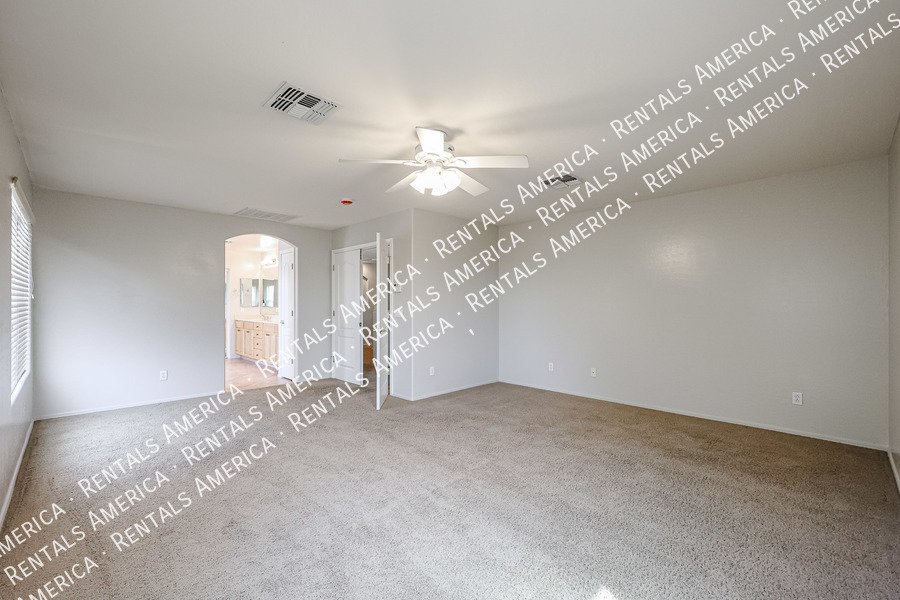 Beautiful 5 bedroom home property image