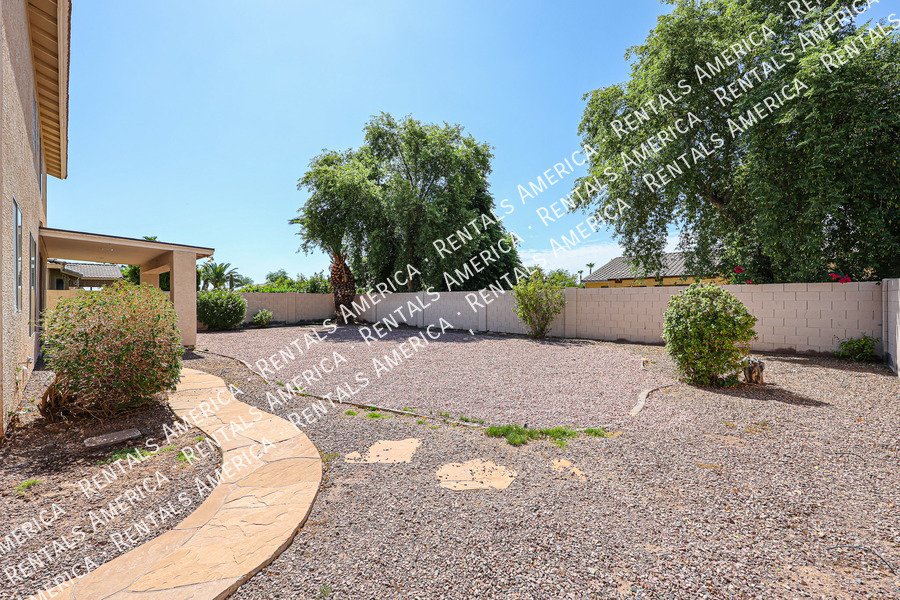 Beautiful 5 bedroom home property image