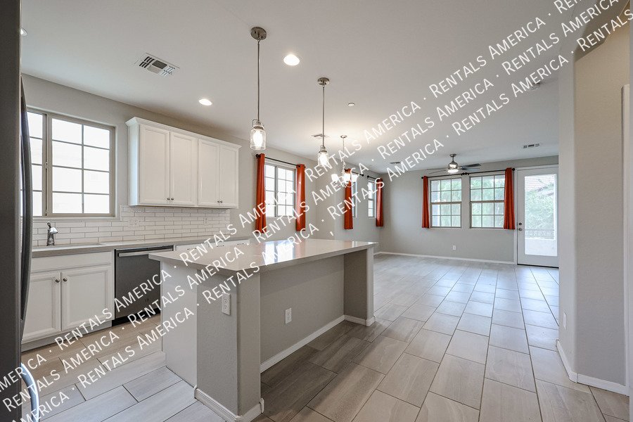 3-bedroom in Lakes at Annecy property image