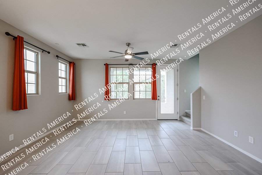 3-bedroom in Lakes at Annecy property image