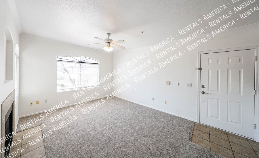 Amazing 1 BR/1 BA Condo in North Scottsale Signature Community property image