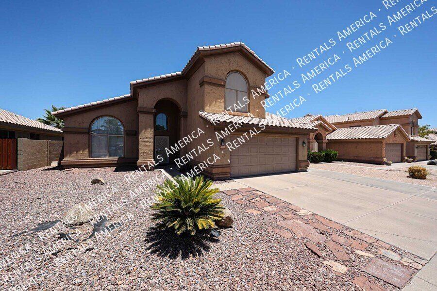 Move in ready 4 bedroom/3 bathroom! property image