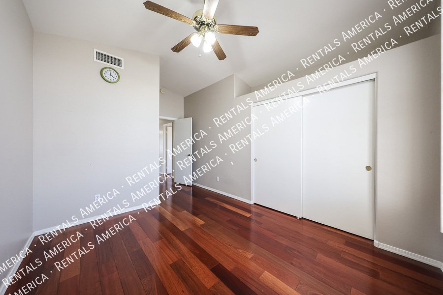 Move in ready 4 bedroom/3 bathroom! property image