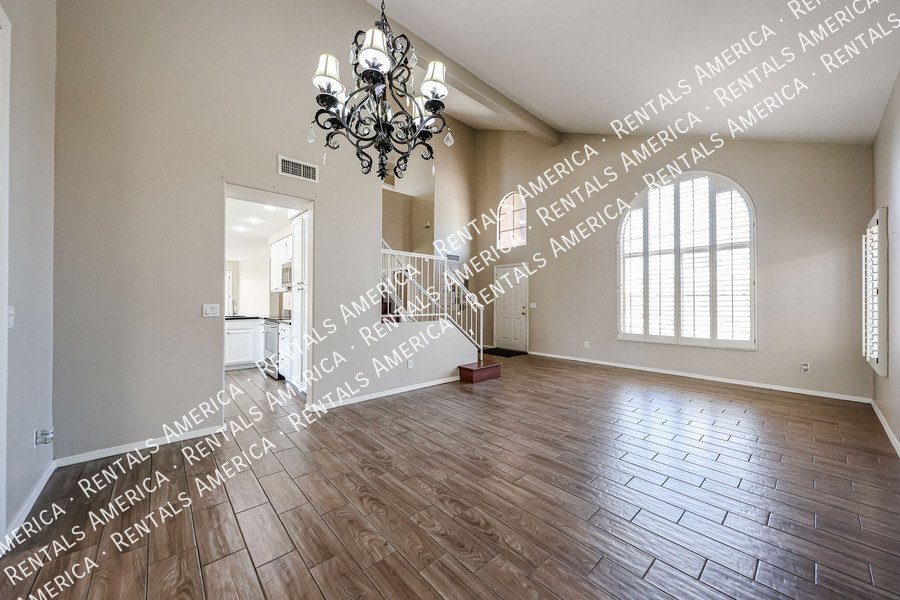 Move in ready 4 bedroom/3 bathroom! property image