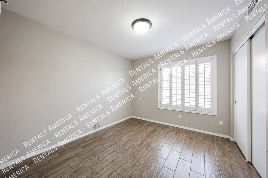 Move in ready 4 bedroom/3 bathroom! property image