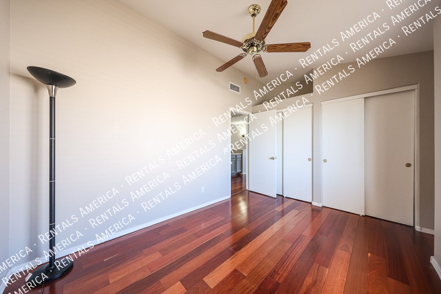Move in ready 4 bedroom/3 bathroom! property image