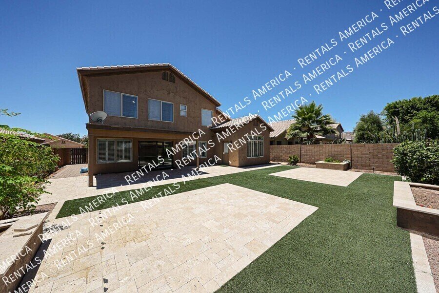 Move in ready 4 bedroom/3 bathroom! property image