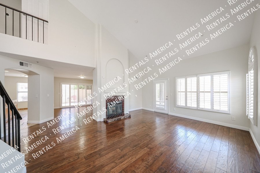 MOVE IN SPECIAL OF 2 WEEKS FREE RENT property image