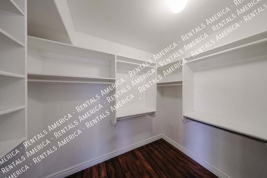 MOVE IN SPECIAL OF 2 WEEKS FREE RENT property image