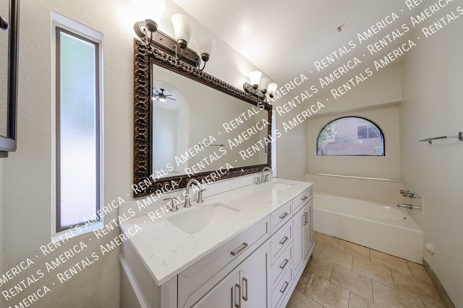 MOVE IN SPECIAL OF 2 WEEKS FREE RENT property image