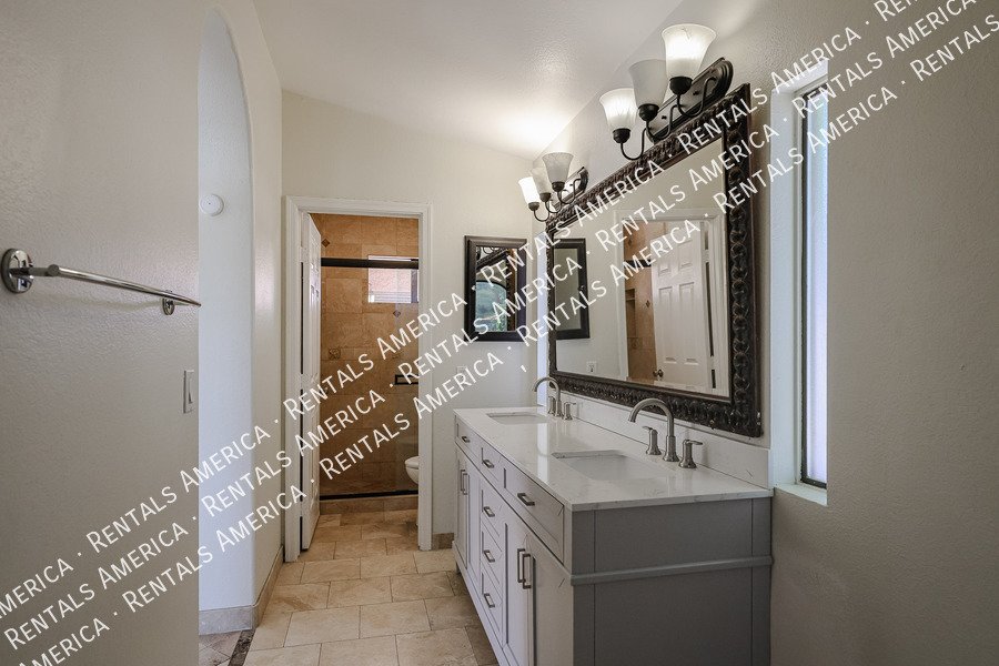 MOVE IN SPECIAL OF 2 WEEKS FREE RENT property image