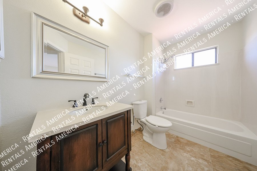 MOVE IN SPECIAL OF 2 WEEKS FREE RENT property image