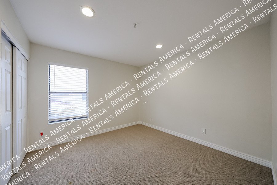 MOVE IN SPECIAL OF 2 WEEKS FREE RENT property image