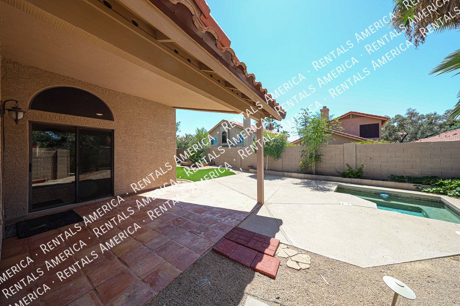 MOVE IN SPECIAL OF 2 WEEKS FREE RENT property image