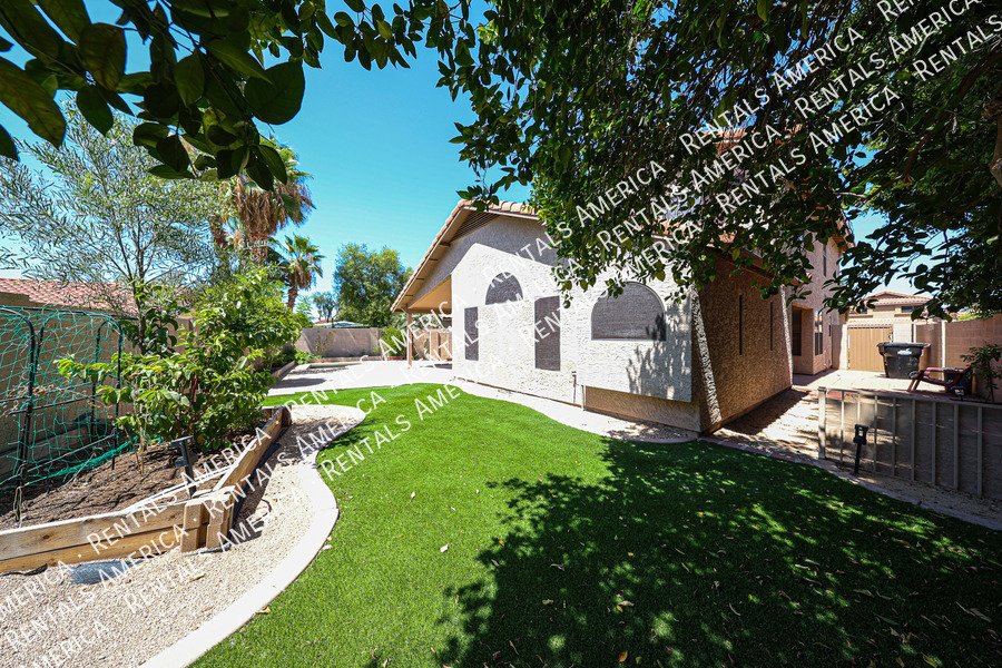 MOVE IN SPECIAL OF 2 WEEKS FREE RENT property image