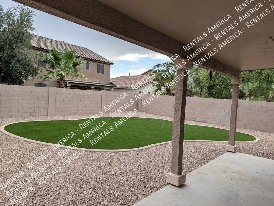 4 bedroom 2.5 bath home in Gilbert property image