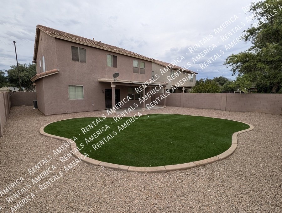4 bedroom 2.5 bath home in Gilbert property image