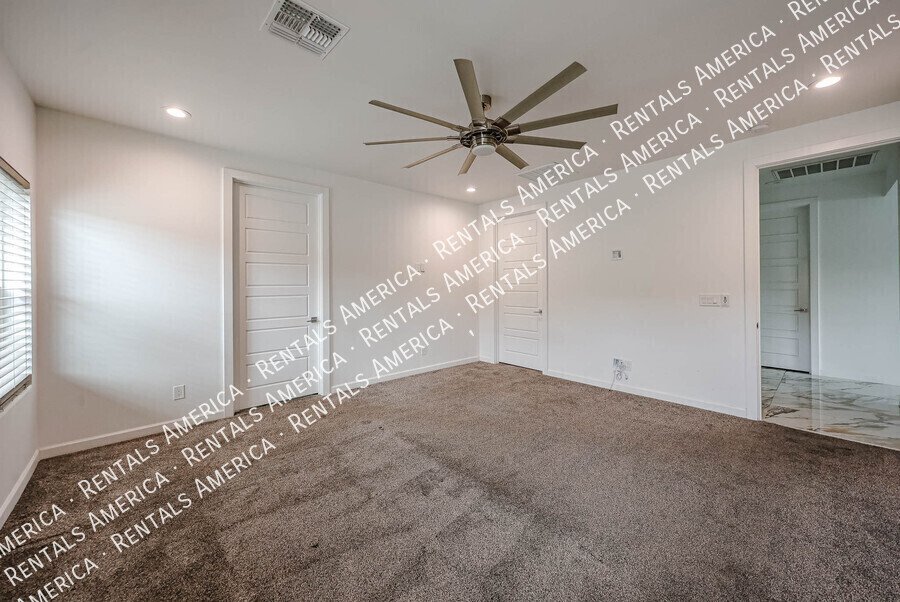 Spacious modern 4-bed, 2-bath home with designer finishes property image