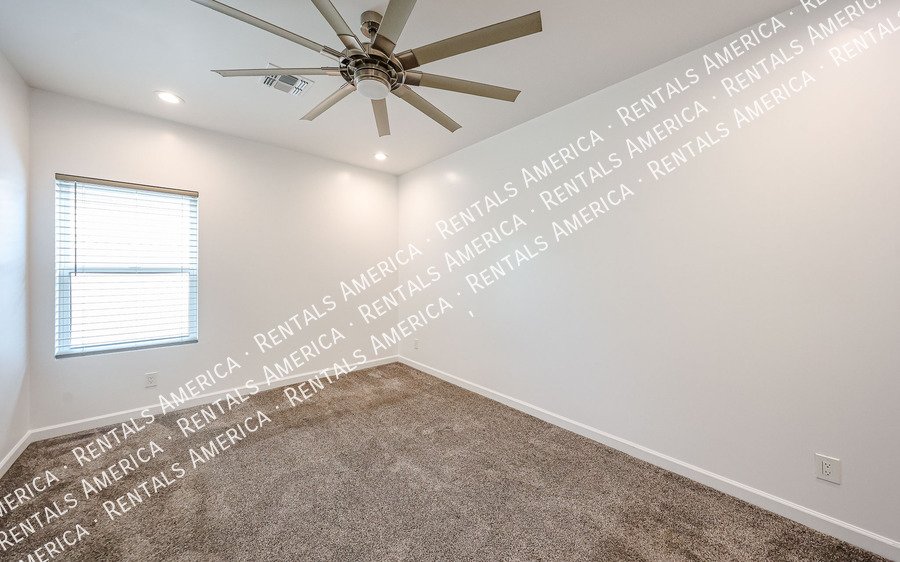 Spacious modern 4-bed, 2-bath home with designer finishes property image