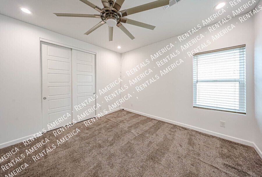 Spacious modern 4-bed, 2-bath home with designer finishes property image