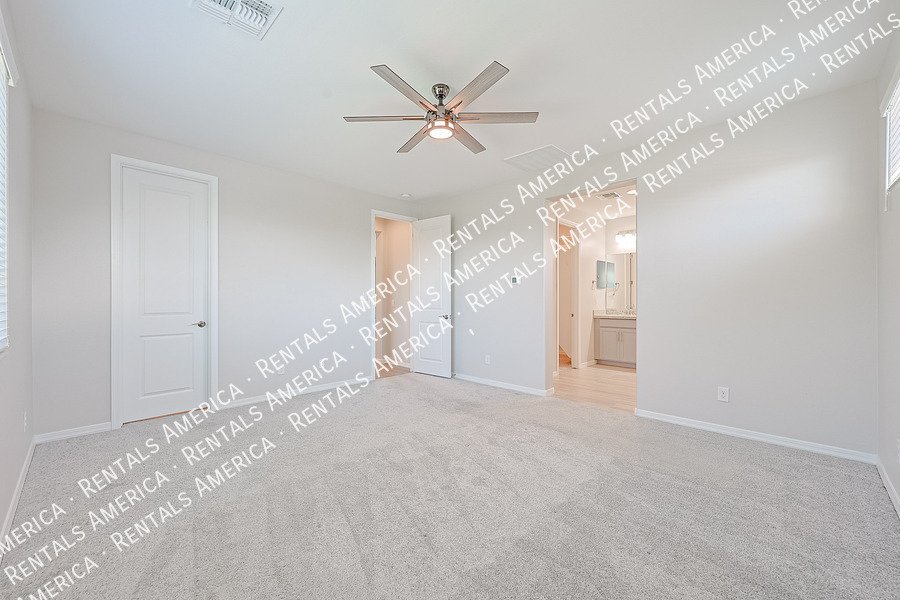 Charming 4-Bedroom, 3-Bath Home in a Desirable Neighborhood property image