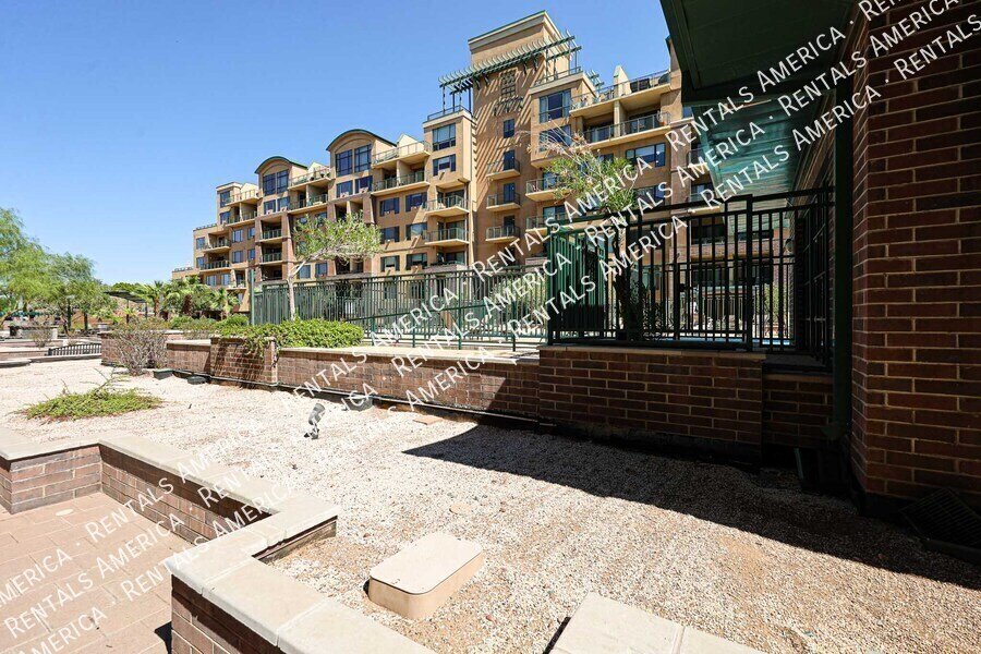 Downtown Phoenix 3rd Floor 1 Bed 1 Bath Condo property image