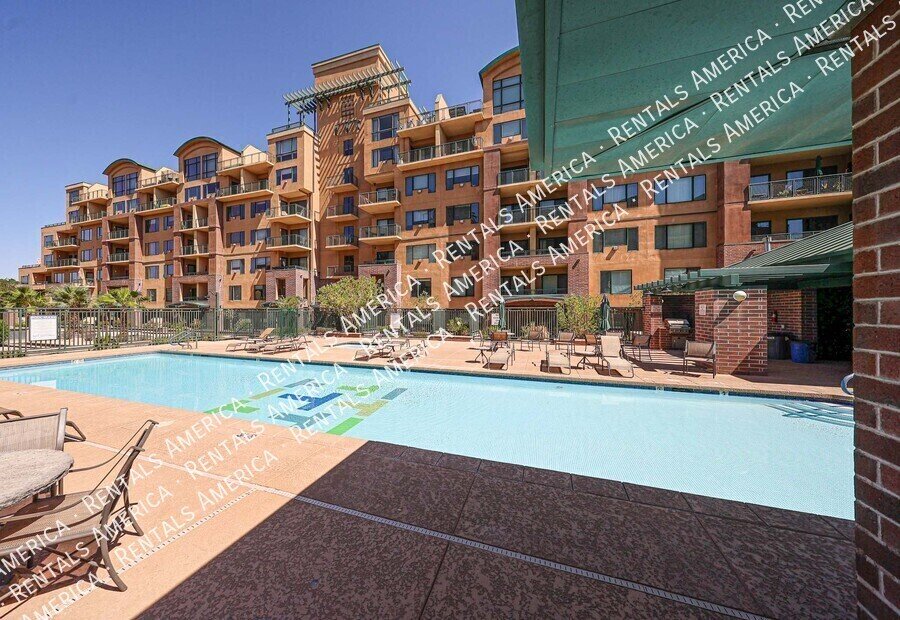 Downtown Phoenix 3rd Floor 1 Bed 1 Bath Condo property image