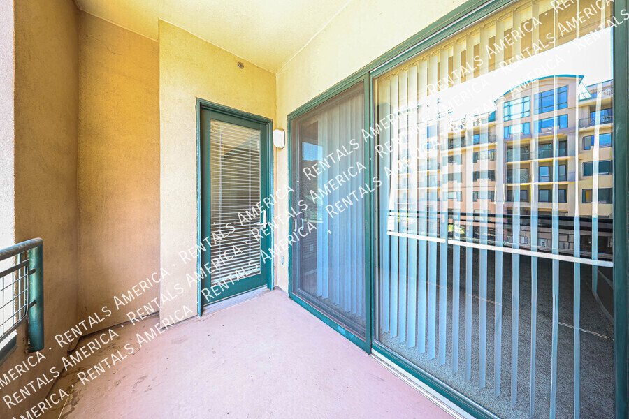 Downtown Phoenix 3rd Floor 1 Bed 1 Bath Condo property image